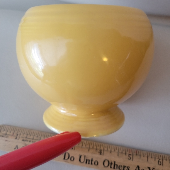 Vintage Fiesta Yellow Marmalade (?) Bowl (no lid) - Picture 11 of 13